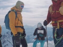 勃朗峰下部:“即使在最高峰,岩石也會穿透冰層”