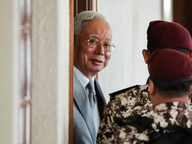 2025-12-22T011115Z_1361513782_RC2CLIAP1Q52_RTRMADP_3_MALAYSIA-COURT-NAJIB-1766718872.jpg
