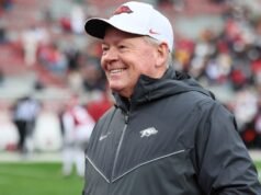 報導:鮑比·佩特里諾 (Bobby Petrino) 將成為比爾·貝利切克 (Bill Belichick) 在北卡羅來納大學的 OC
