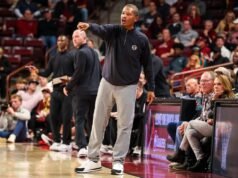 米奇·約翰遜的完美投籃幫助南卡羅來納州紮根斯泰森