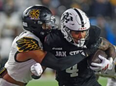 傑克遜維爾州的 FBS 敦促領導人 Cam Cook 進入門戶網站