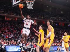 第 22 名聖約翰大學尋求與哈佛隊相比更好的後衛表現