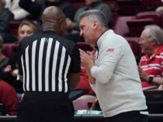 埃布卡·奧科里 (Ebuka Okorie) 罰球 18 球,斯坦福大學擊敗科羅拉多大學