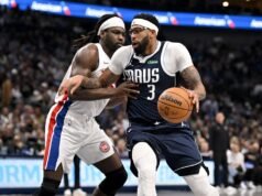 庫珀·弗拉格拿下23分,小牛隊在加時賽中擊敗活塞隊