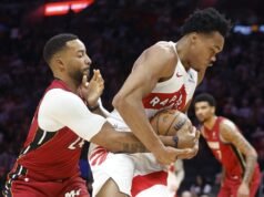 斯科蒂·巴恩斯幫助猛龍隊加熱鐵鎚