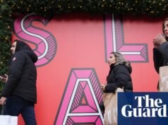 儘管節禮日促銷頗具吸引力,但購物者仍避開英國大街零售業