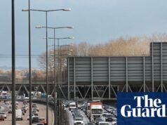 數百萬人前往英國的公路、鐵路和機場度過平安夜 |運輸