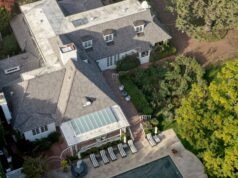 羅布·雷納 (Rob Reiner) 和米歇爾·辛格 (Michele Singer) 在布倫特伍德 (Brentwood) 的家中:照片