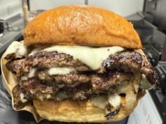 之前關閉的波特蘭漢堡餐廳以新名稱重新開業,作為餐車