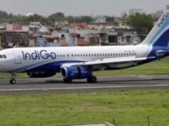 Indigo 表示,“12 月 7 日之前清除所有退款”:乘客在全國機場外抗議商業新聞