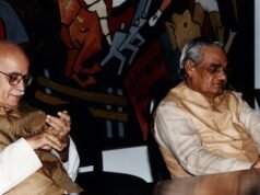 當阿塔爾組建了他的浮動隊伍時,阿德瓦尼感到自己被排除在核試驗計劃之外。來自印度的新聞