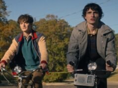 諾亞·施納普 (Noah Schnapp) 取笑《怪奇物語》中的威爾和邁克。