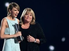 泰勒·斯威夫特的媽媽希望她和特拉維斯·凱爾斯約會