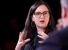 巴里·韋斯告訴員工,他們必須努力恢復公眾對新備忘錄的信心