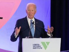 拜登在華盛頓LGBTQ+會議上口誤說“美利堅合眾國”