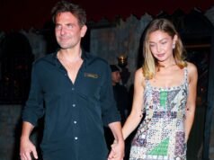 吉吉·哈迪德和布萊德利·庫珀接受病毒視頻系列聯合採訪