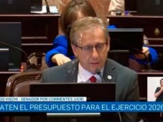 參議院的不尋常時刻:一名參議員在 2026 年預算辯論中向議員潑水