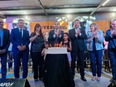 Silva Nieder 博士主持了紀念菲爾默的活動