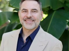 大衛·威廉姆斯猛烈抨擊出版商不當對待年輕女性的指控