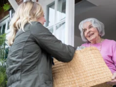 每週幫助他人幾個小時可能會減緩大腦的衰老過程。