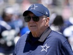 老鷹隊週六晚上的勝利將牛仔隊排除在季后賽爭奪之外