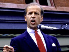 拜登曾在1989年的演講中呼籲對毒梟使用“打擊力量”