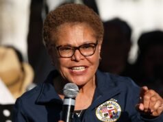 市長凱倫·巴斯對邊境巡邏隊歷史性地招募拉丁裔表示遺憾