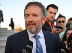 梅西表示,在鑰匙名稱出現之前,愛潑斯坦檔案的發布尚未完成