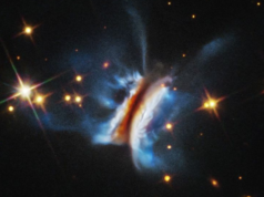 在哈勃望遠鏡拍攝的這張美味的聖誕圖像中,“德古拉的奇維托”看起來令人驚嘆。