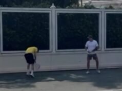 布魯克林·貝克漢姆與網球明星共度聖誕節,她的父母唱著“我們沒有什麼可遺憾的”