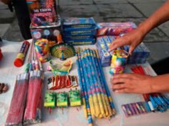 市政府規定,要銷售菸花爆竹,必須滿足該法令規定的要求。