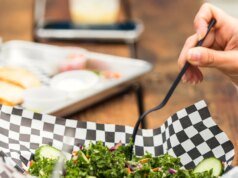 新澤西州的一項法案將禁止大多數餐館使用一次性餐具和調味品