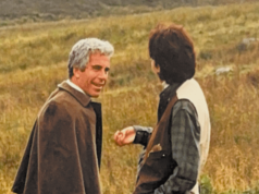 愛潑斯坦最新發布的文件中刪除了特朗普的照片來自美國的新聞