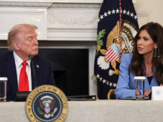 民主黨人呼籲特朗普撤銷限制公共福利人士綠卡的規定