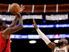 “我們還沒有。”導致湖人隊失利的路徑