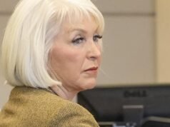 特朗普假赦免選舉舞弊者蒂娜·彼得斯