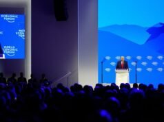 北約同意未來北極協議後,特朗普在格陵蘭島問題上做出了讓步,取消了關稅威脅