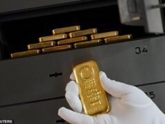 金價突破每盎司 5,300 美元新高後,今年將觸及 6,000 美元