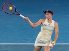 埃琳娜·雷布基娜 (Elina Rybkina) 擊敗阿琳娜·薩巴倫卡 (Aryna Sabalenka) 奪得首個澳大利亞公開賽冠軍