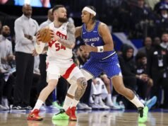 德斯蒙德·貝恩的遠距離精準度幫助猛龍隊戰勝猛龍隊