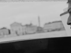 “接受我們誠摯的歉意” IFFR 2026 威尼斯酒店電影採訪