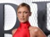 貝拉·哈迪德 (Bella Hadid) 的裸露乳頭火紅連衣裙可能具有雙重含義
