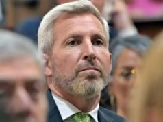 被指控為非法間諜活動的受害者 政治 El Intransigente