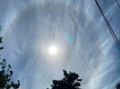 日冕美化了聖地亞哥德爾埃斯特羅的天空