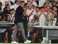 馬塞洛·加拉多 (Marcelo Gallardo) 為羅薩里奧中央隊打入兩個關鍵進球