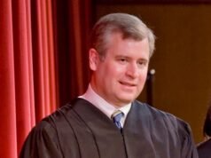 帕特里克·希爾茨法官向移民組織捐款引發要求他下台的呼聲