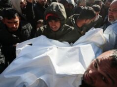 醫院官員稱,以色列空襲導致加沙至少 12 名巴勒斯坦人死亡世界新聞