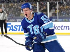 閃電隊以歷史性的四球逆轉擊敗棕熊隊