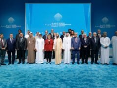 穆罕默德·本·拉希德會見參加“阿拉伯國家金融”論壇的阿拉伯財長