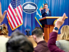 愛潑斯坦涉嫌經營與俄羅斯情報機構有關的全球蜜罐